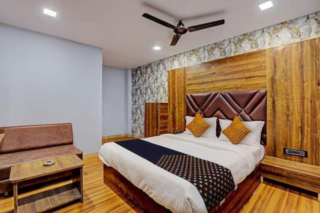 Hotel Mahi Watuwa 外观 照片